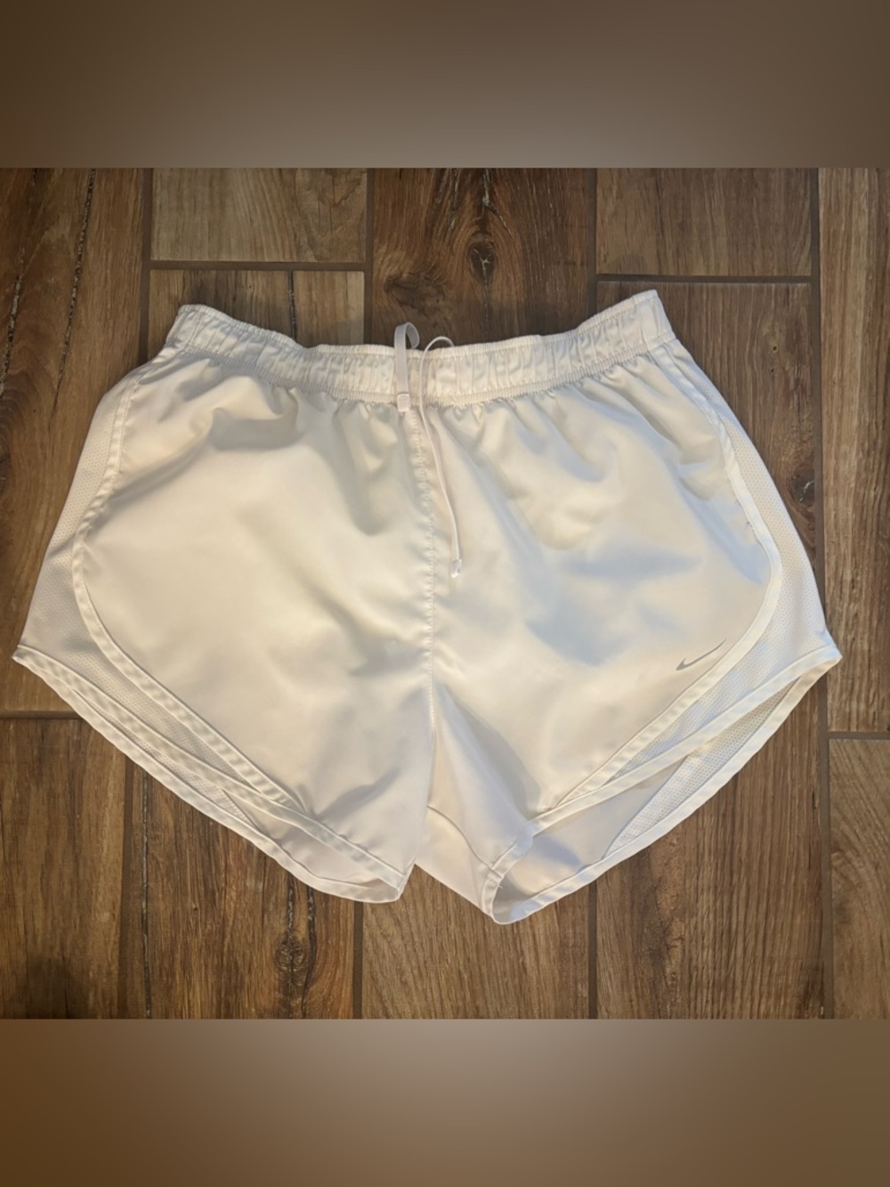 Women’s nike White Athletic Running Shorts - Lightweight Comfort